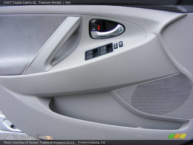 Titanium Metallic / Ash 2007 Toyota Camry LE