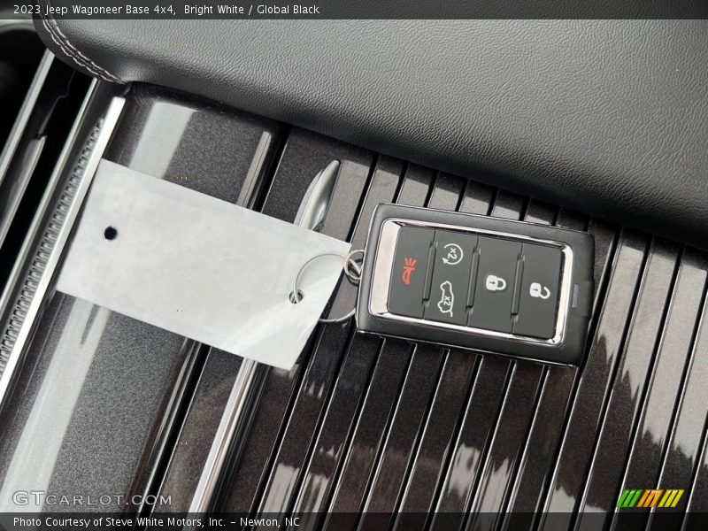 Keys of 2023 Wagoneer Base 4x4