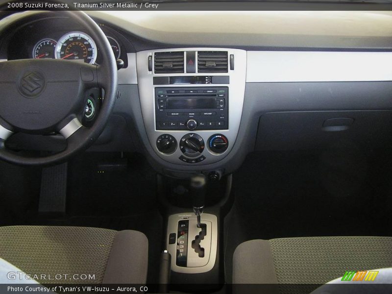 Titanium Silver Metallic / Grey 2008 Suzuki Forenza