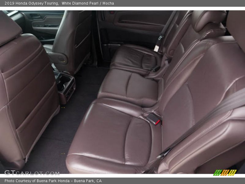 White Diamond Pearl / Mocha 2019 Honda Odyssey Touring