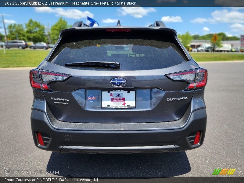 Magnetite Gray Metallic / Slate Black 2021 Subaru Outback 2.5i Premium