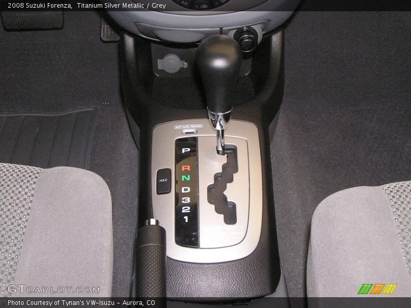 Titanium Silver Metallic / Grey 2008 Suzuki Forenza