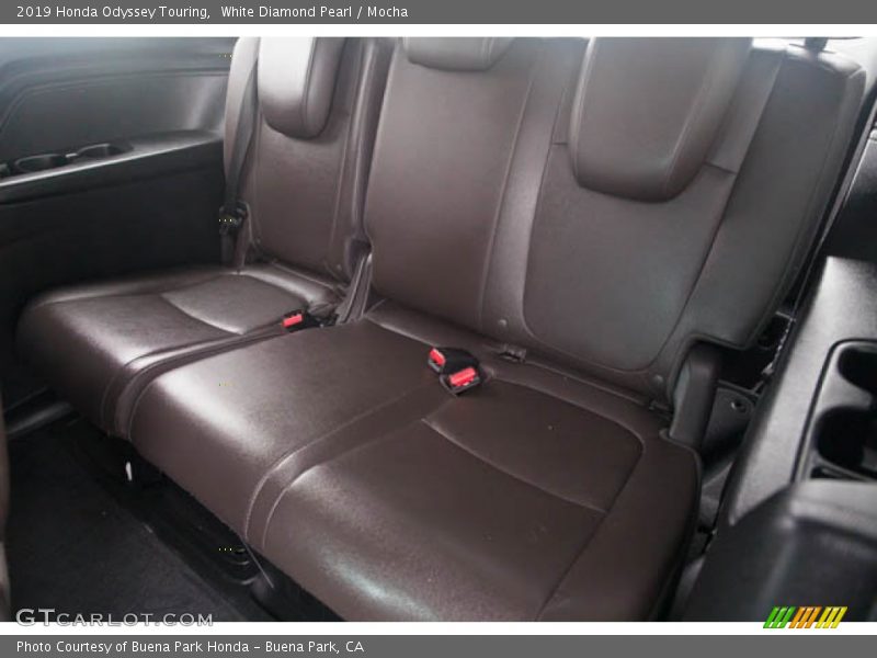 White Diamond Pearl / Mocha 2019 Honda Odyssey Touring