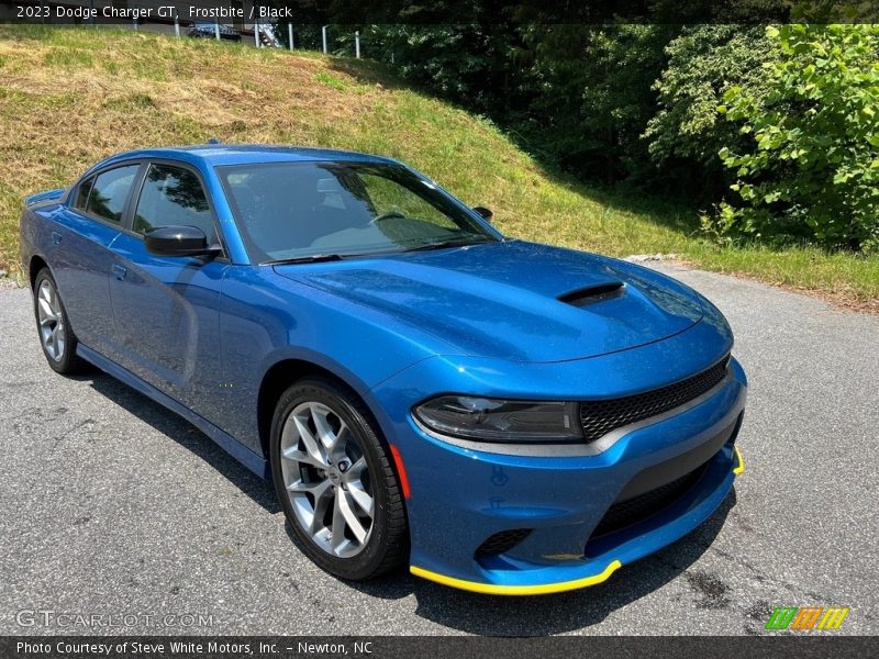 Front 3/4 View of 2023 Charger GT
