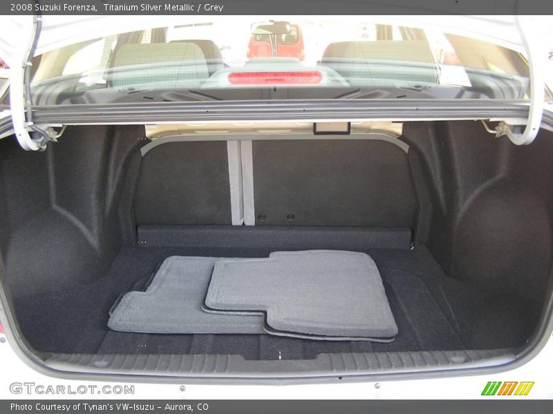 Titanium Silver Metallic / Grey 2008 Suzuki Forenza