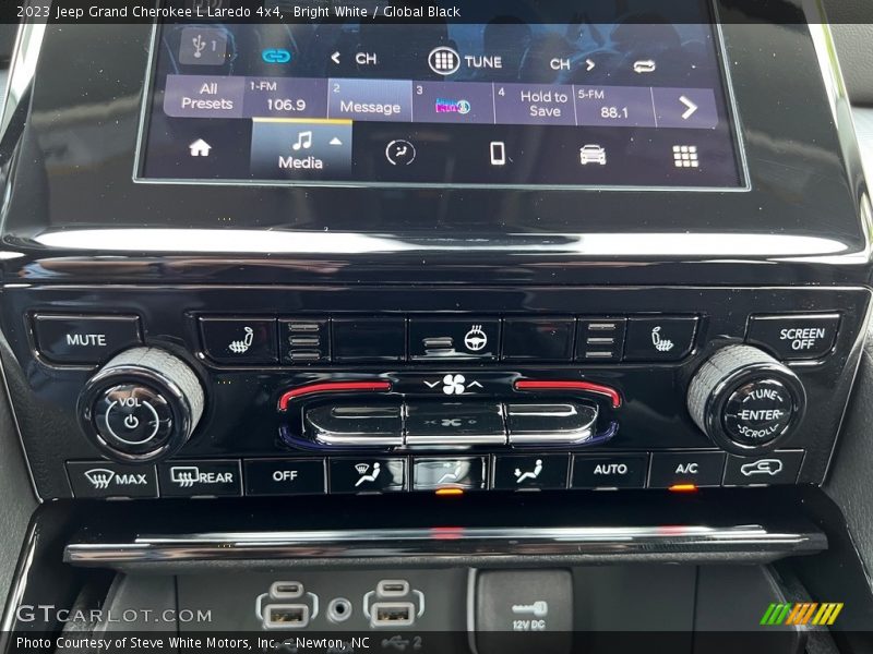 Bright White / Global Black 2023 Jeep Grand Cherokee L Laredo 4x4