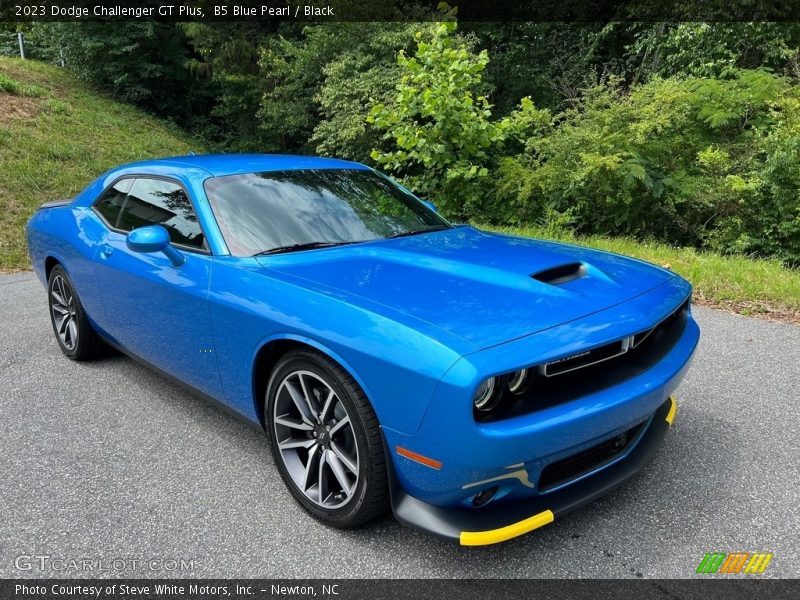 Front 3/4 View of 2023 Challenger GT Plus