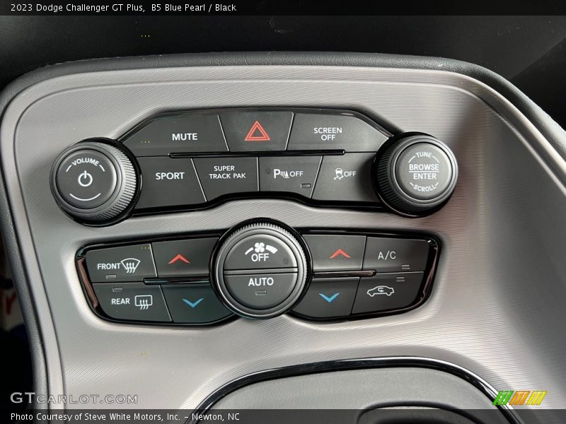 Controls of 2023 Challenger GT Plus