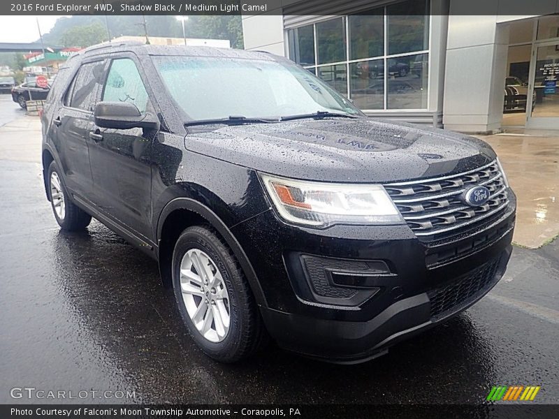 Front 3/4 View of 2016 Explorer 4WD