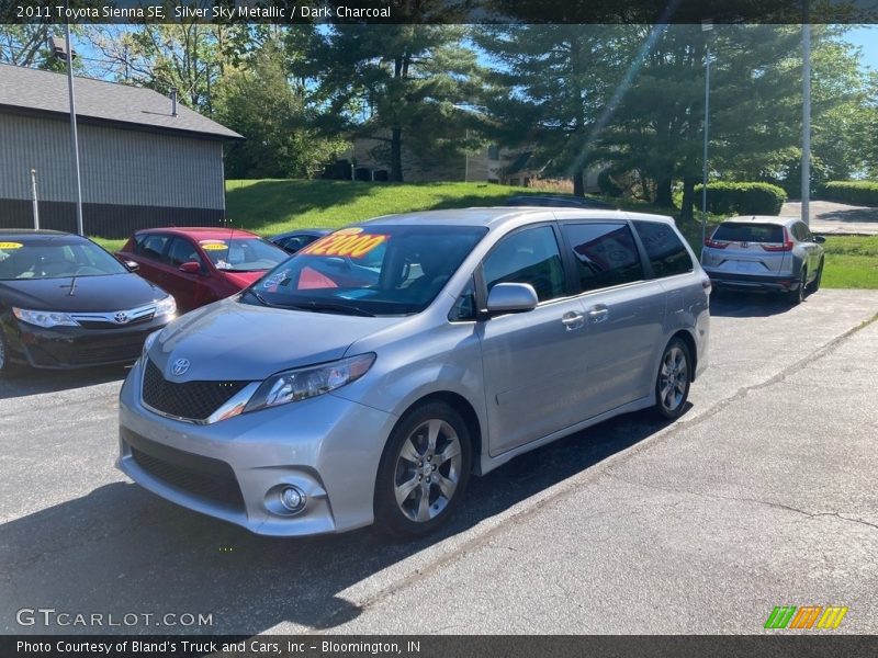Silver Sky Metallic / Dark Charcoal 2011 Toyota Sienna SE