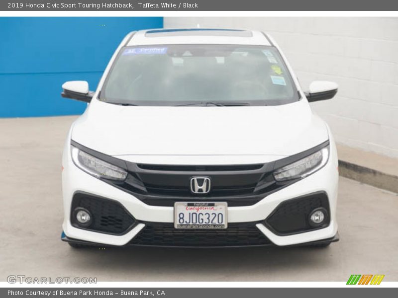 Taffeta White / Black 2019 Honda Civic Sport Touring Hatchback