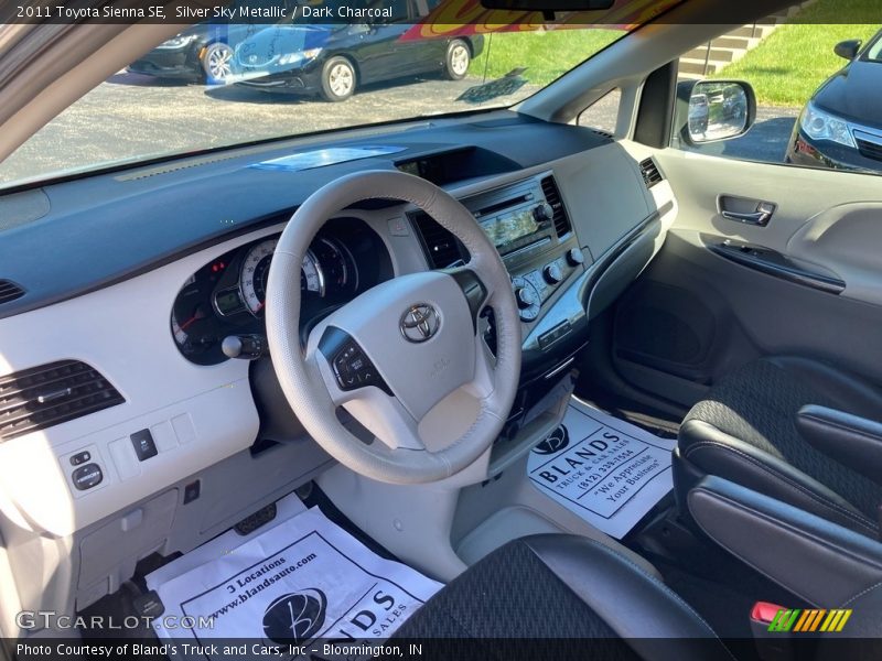 Silver Sky Metallic / Dark Charcoal 2011 Toyota Sienna SE