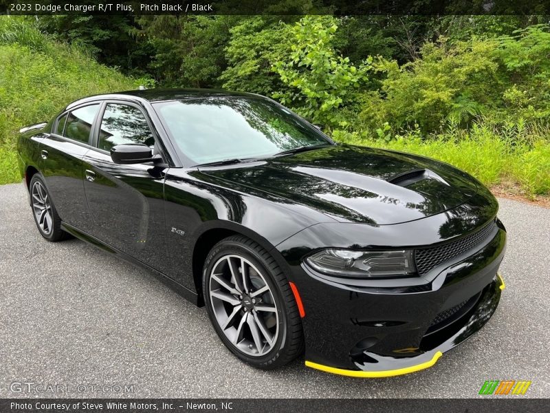 Front 3/4 View of 2023 Charger R/T Plus