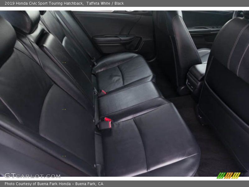 Taffeta White / Black 2019 Honda Civic Sport Touring Hatchback