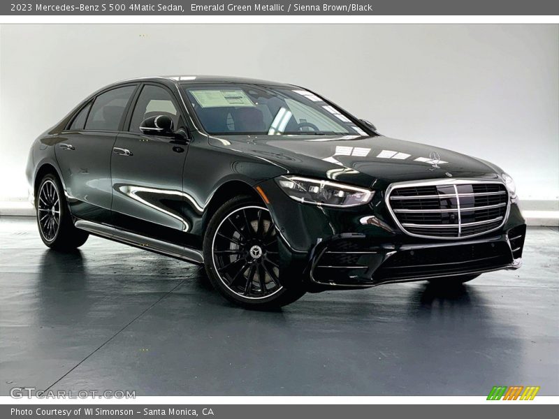 Front 3/4 View of 2023 S 500 4Matic Sedan