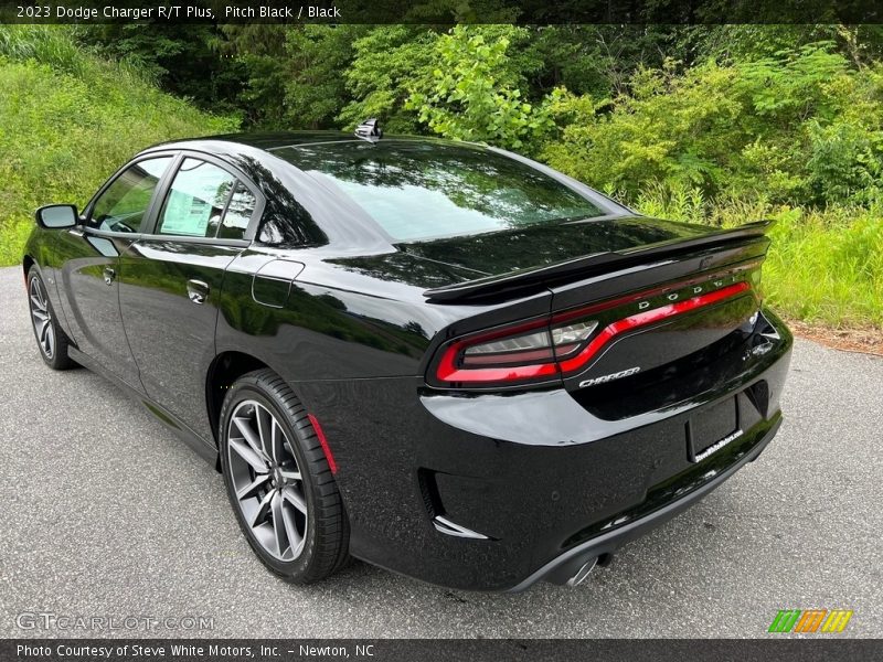 Pitch Black / Black 2023 Dodge Charger R/T Plus