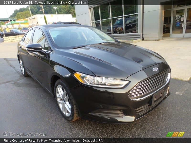 Tuxedo Black Metallic / Charcoal Black 2015 Ford Fusion SE