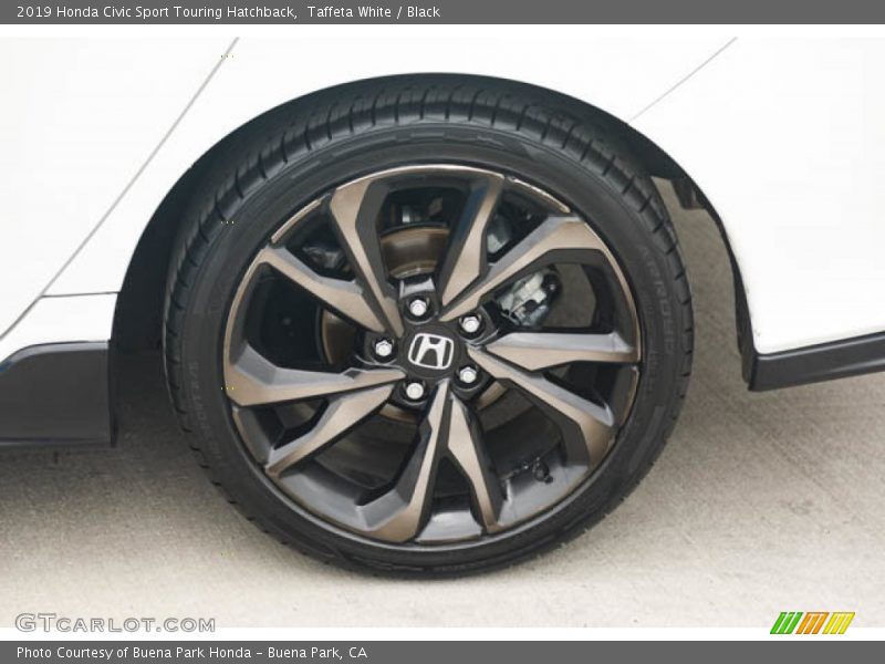 Taffeta White / Black 2019 Honda Civic Sport Touring Hatchback