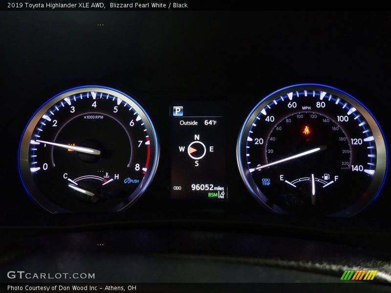 Blizzard Pearl White / Black 2019 Toyota Highlander XLE AWD
