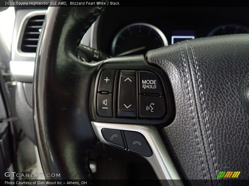 Blizzard Pearl White / Black 2019 Toyota Highlander XLE AWD