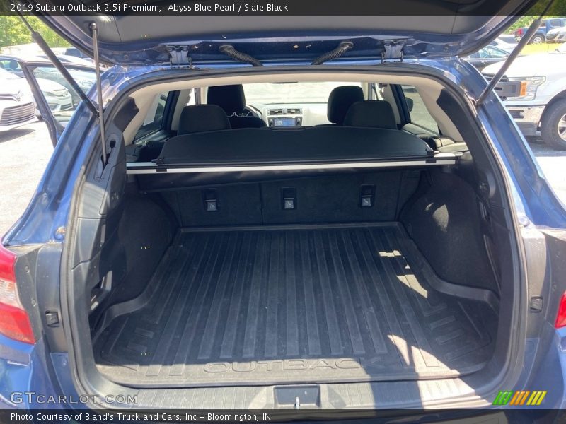 Abyss Blue Pearl / Slate Black 2019 Subaru Outback 2.5i Premium