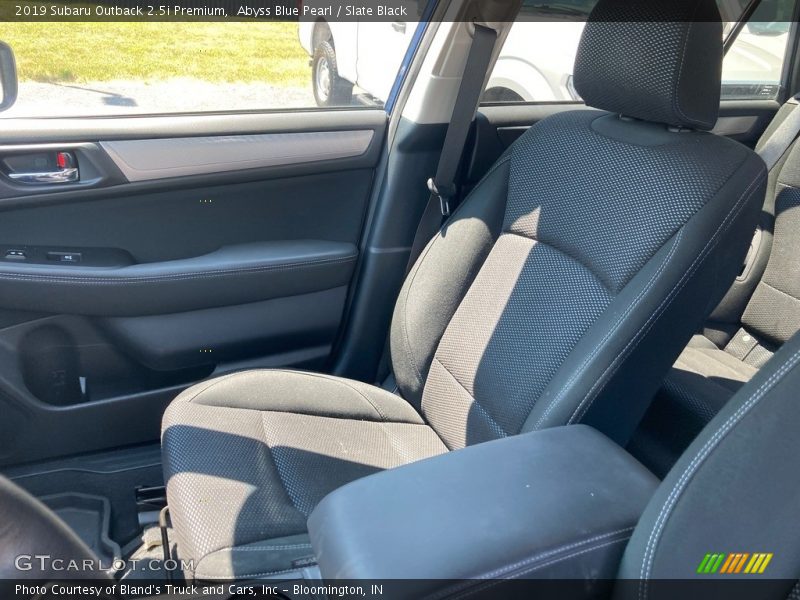 Abyss Blue Pearl / Slate Black 2019 Subaru Outback 2.5i Premium