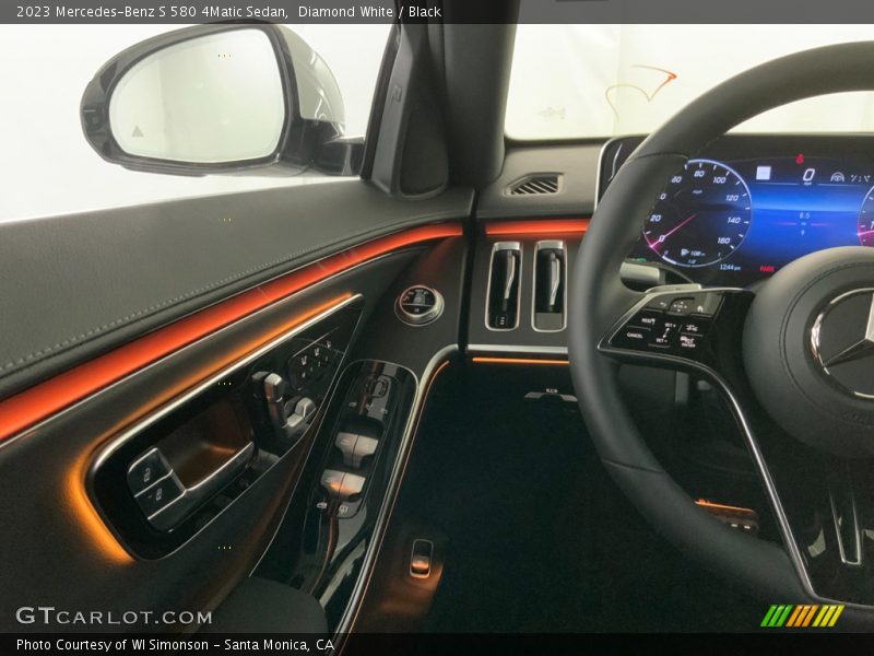 Diamond White / Black 2023 Mercedes-Benz S 580 4Matic Sedan