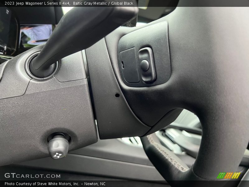 Baltic Gray Metallic / Global Black 2023 Jeep Wagoneer L Series II 4x4
