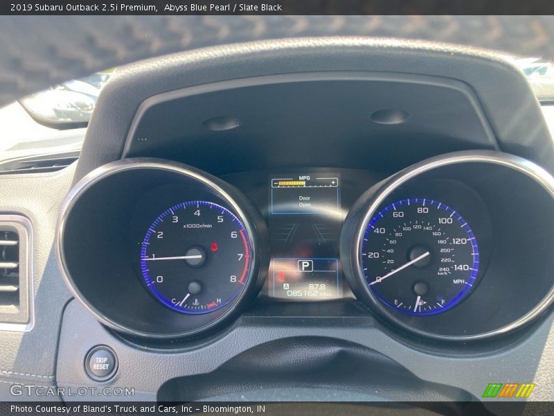 Abyss Blue Pearl / Slate Black 2019 Subaru Outback 2.5i Premium