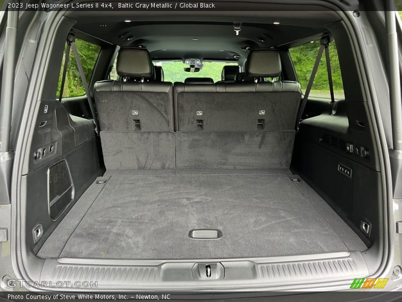 2023 Wagoneer L Series II 4x4 Trunk