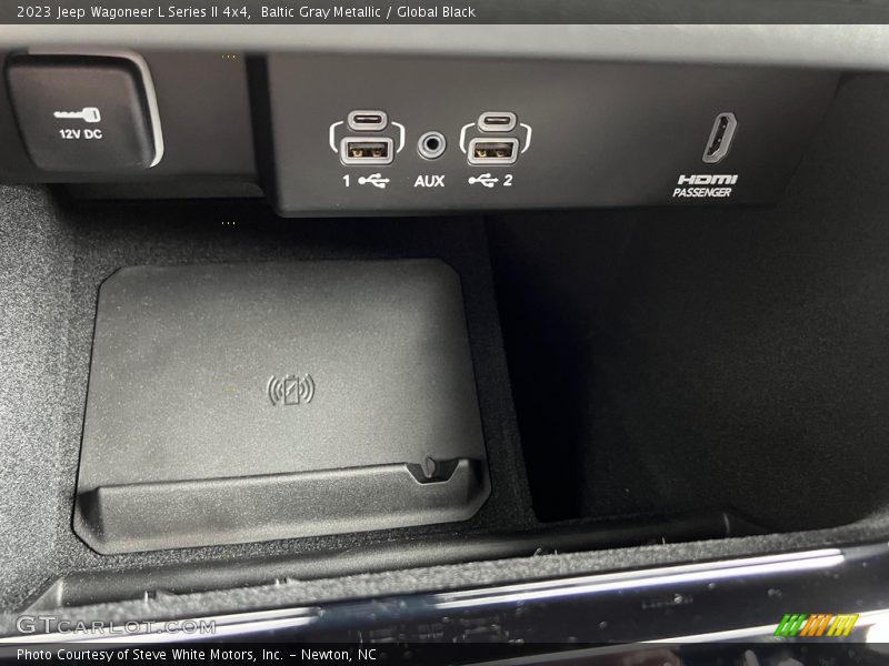 Controls of 2023 Wagoneer L Series II 4x4