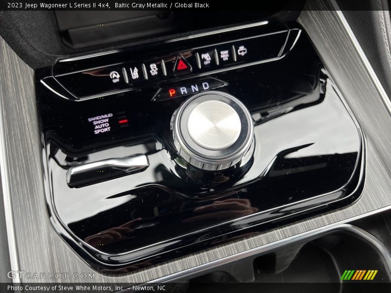 2023 Wagoneer L Series II 4x4 8 Speed Automatic Shifter