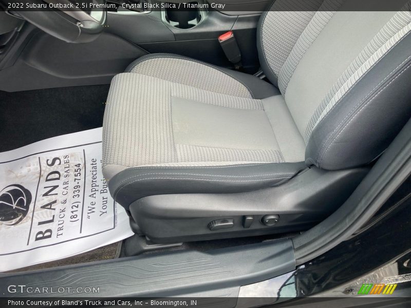 Front Seat of 2022 Outback 2.5i Premium