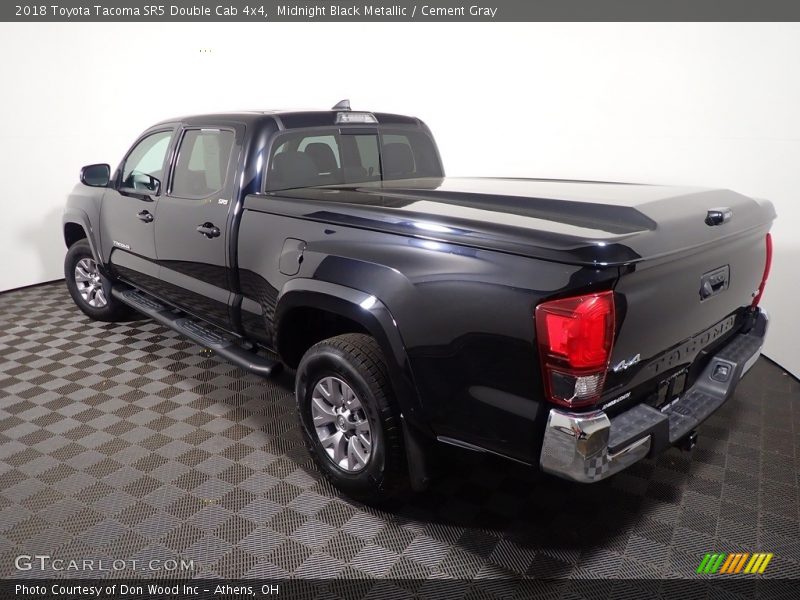 Midnight Black Metallic / Cement Gray 2018 Toyota Tacoma SR5 Double Cab 4x4