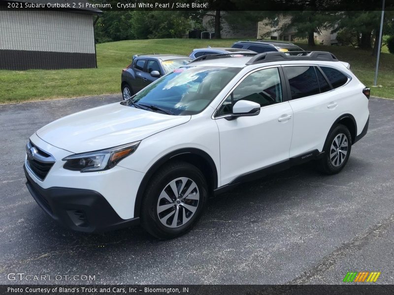 Crystal White Pearl / Slate Black 2021 Subaru Outback 2.5i Premium