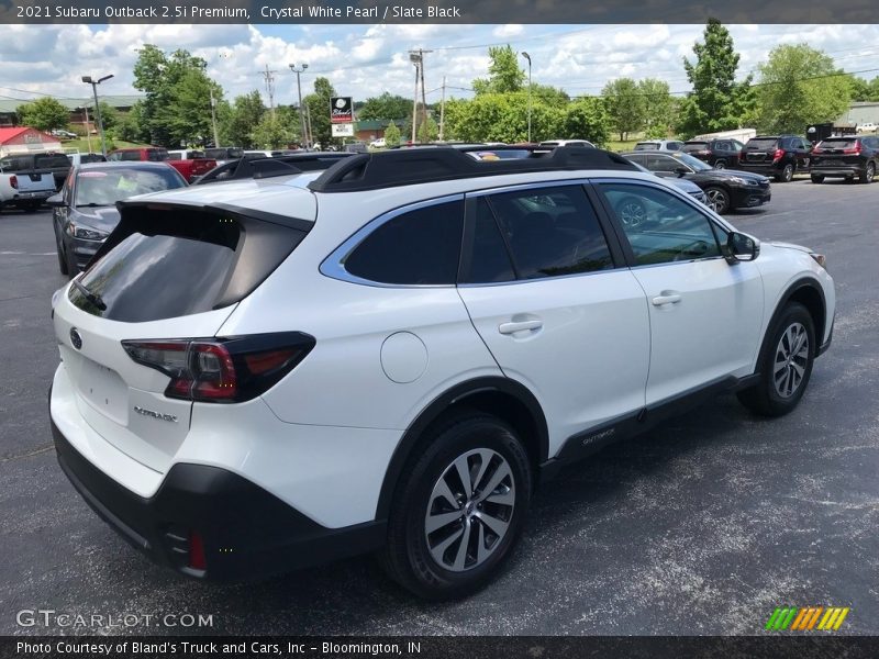Crystal White Pearl / Slate Black 2021 Subaru Outback 2.5i Premium