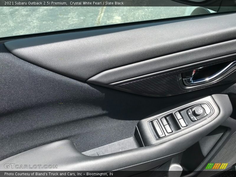 Crystal White Pearl / Slate Black 2021 Subaru Outback 2.5i Premium
