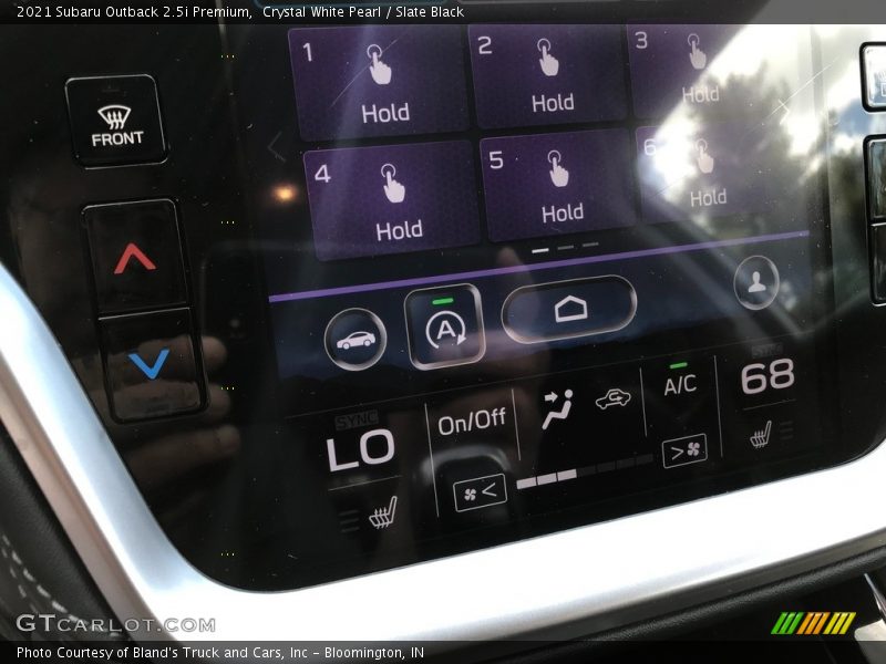 Crystal White Pearl / Slate Black 2021 Subaru Outback 2.5i Premium