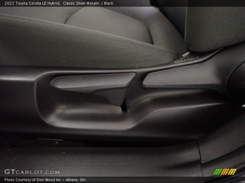 Classic Silver Metallic / Black 2022 Toyota Corolla LE Hybrid