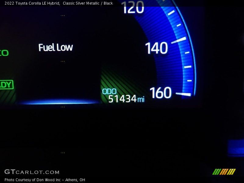 Classic Silver Metallic / Black 2022 Toyota Corolla LE Hybrid