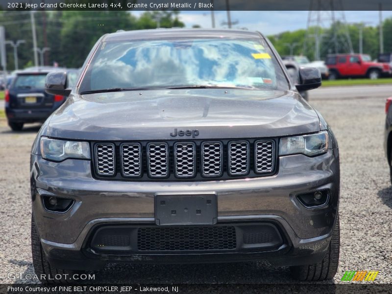 Granite Crystal Metallic / Black 2021 Jeep Grand Cherokee Laredo 4x4