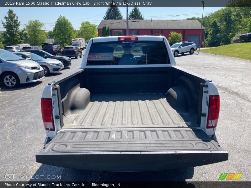 Bright White / Black/Diesel Gray 2019 Ram 1500 Classic Tradesman Crew Cab