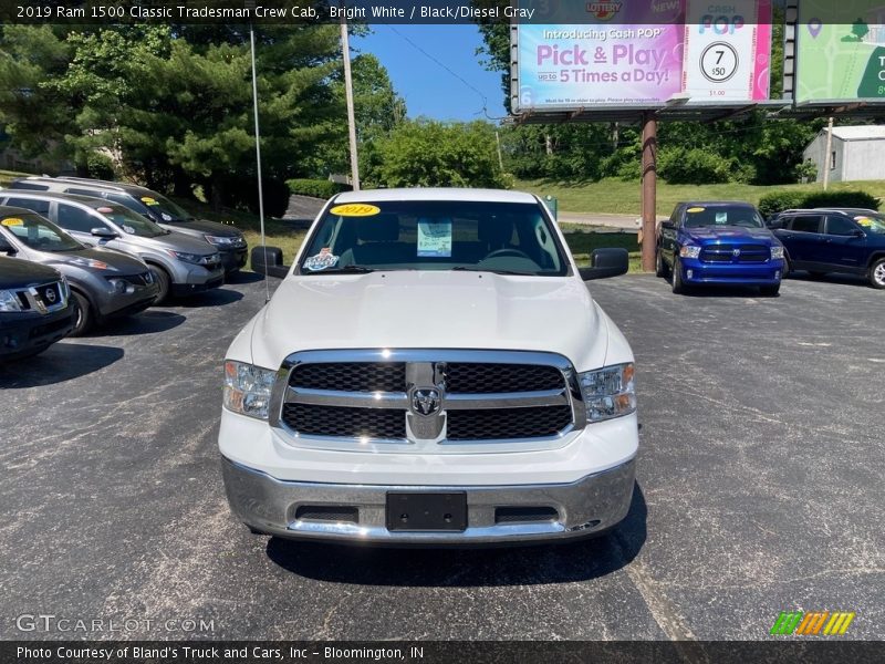 Bright White / Black/Diesel Gray 2019 Ram 1500 Classic Tradesman Crew Cab