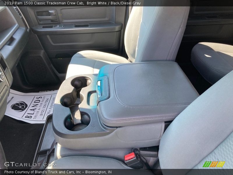Bright White / Black/Diesel Gray 2019 Ram 1500 Classic Tradesman Crew Cab