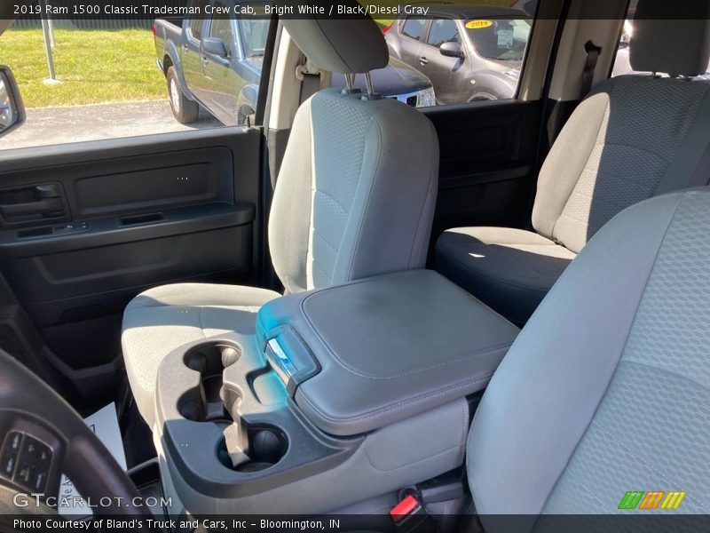 Bright White / Black/Diesel Gray 2019 Ram 1500 Classic Tradesman Crew Cab