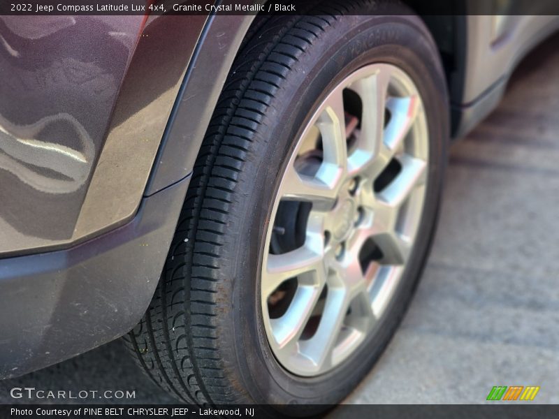 Granite Crystal Metallic / Black 2022 Jeep Compass Latitude Lux 4x4