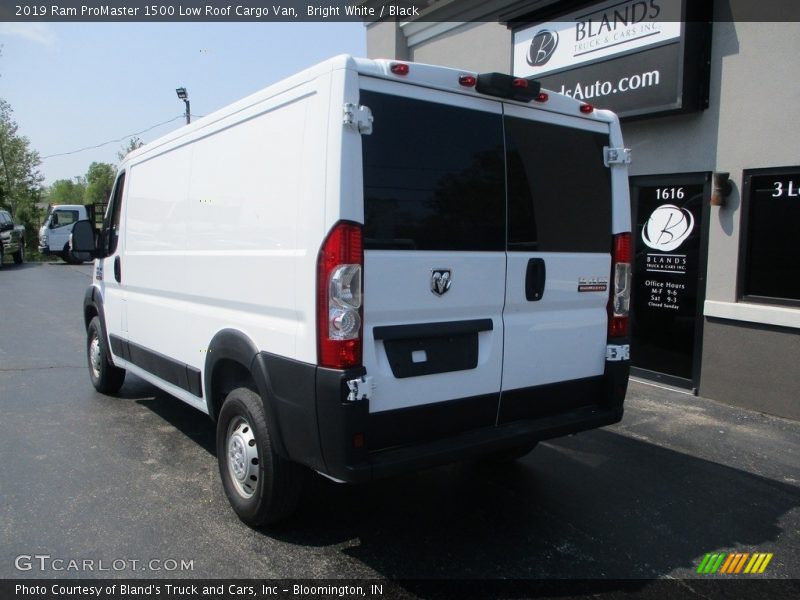 Bright White / Black 2019 Ram ProMaster 1500 Low Roof Cargo Van