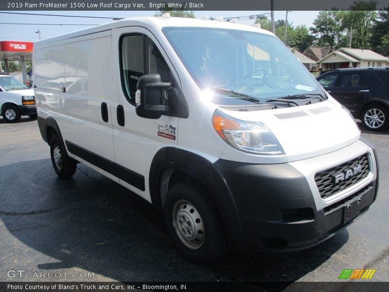 Bright White / Black 2019 Ram ProMaster 1500 Low Roof Cargo Van