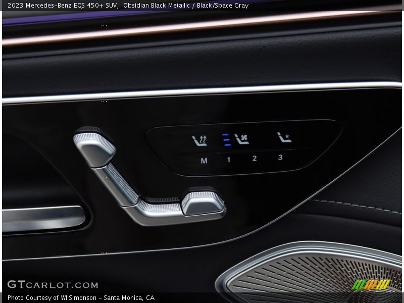 Obsidian Black Metallic / Black/Space Gray 2023 Mercedes-Benz EQS 450+ SUV