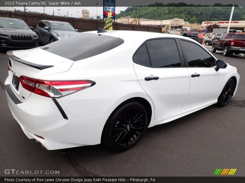 Super White / Ash 2020 Toyota Camry SE